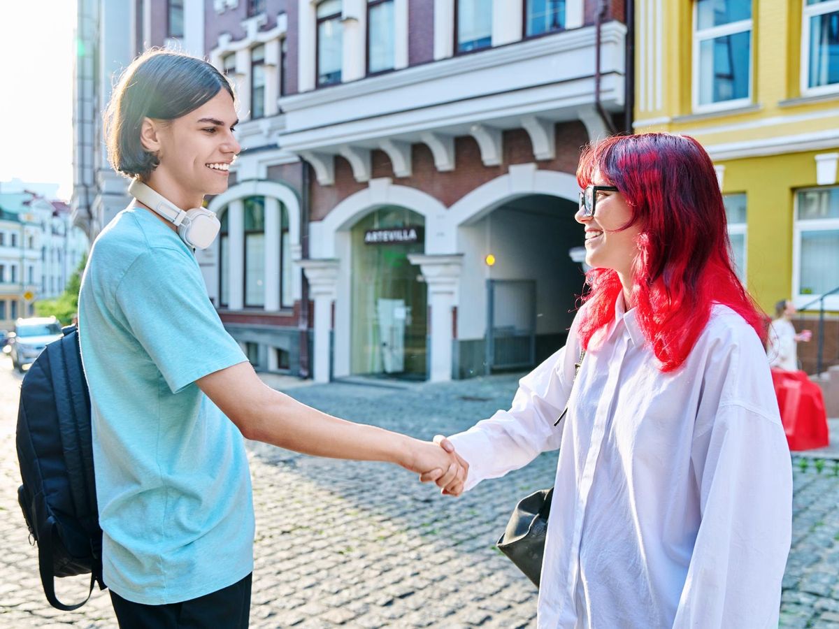 Jak lokalne inicjatywy wspierają mieszkańców Górki Narodowej w walce z depresją i poprawie zdrowia psychicznego